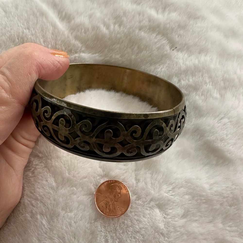 PLUNDER bangle bracelet